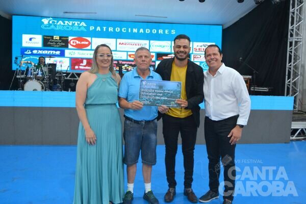 Premiação do V Canta Caroba