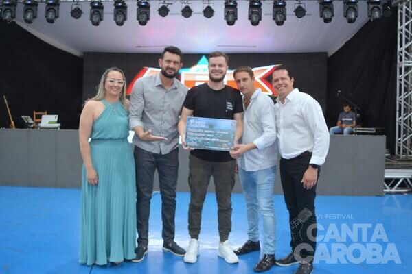 Premiação do V Canta Caroba