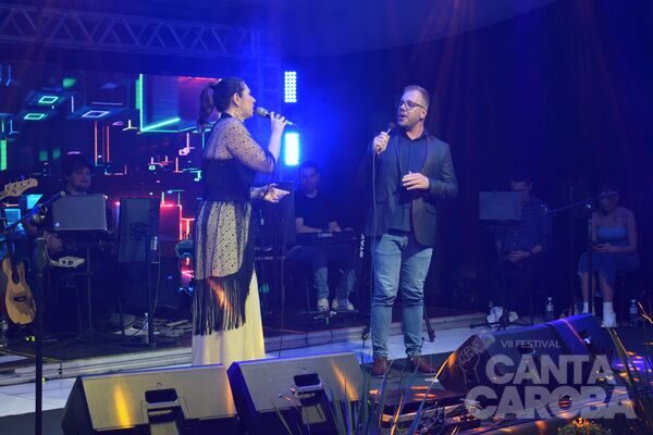 Sexta-feira no VI Canta Caroba