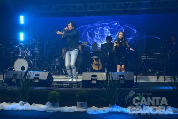 Sexta-feira no VI Canta Caroba