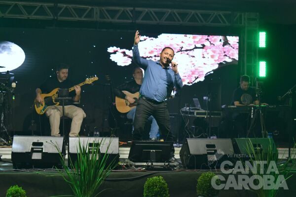Sábado no VI Canta Caroba